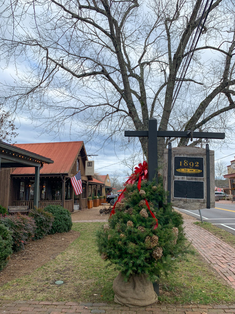 1892 Leiper's Fork, TN