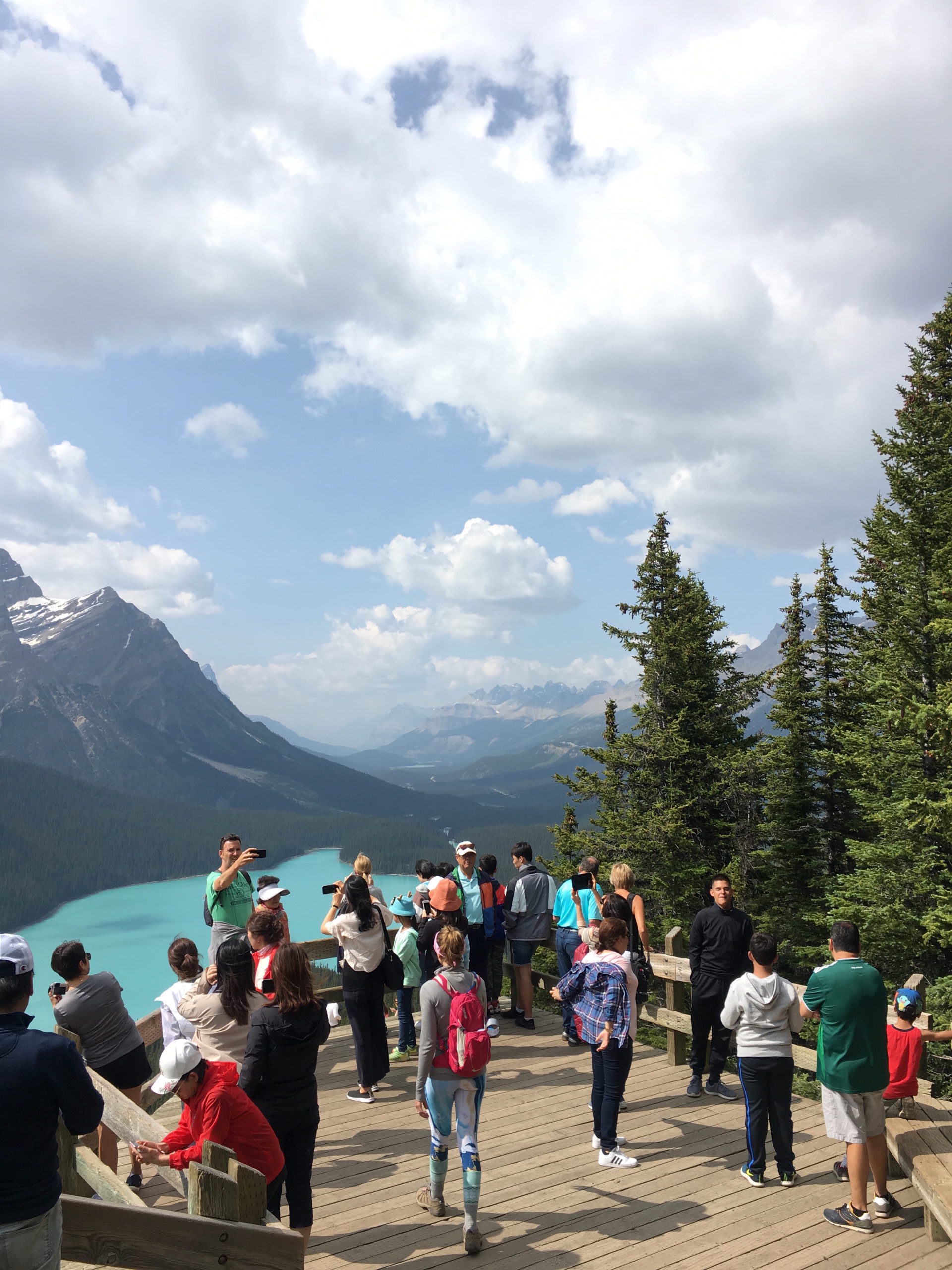 Peyto Lake, Banff, Canada with crowds in summer